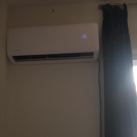 Little Peaceful Retreat Room With Bath, Heating, Terrace, Free Wifi Fridge Easy Parking 마르베야 외부 사진