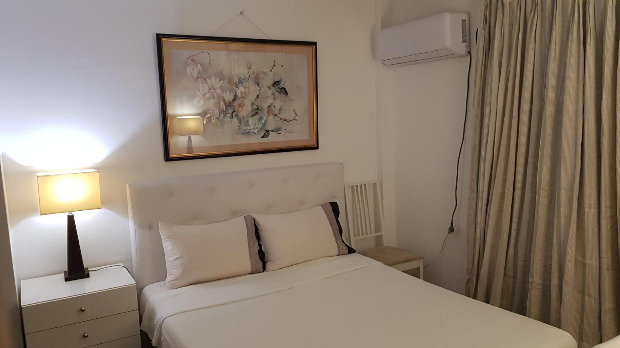 Little Peaceful Retreat Room With Bath, Heating, Terrace, Free Wifi Fridge Easy Parking 마르베야 외부 사진
