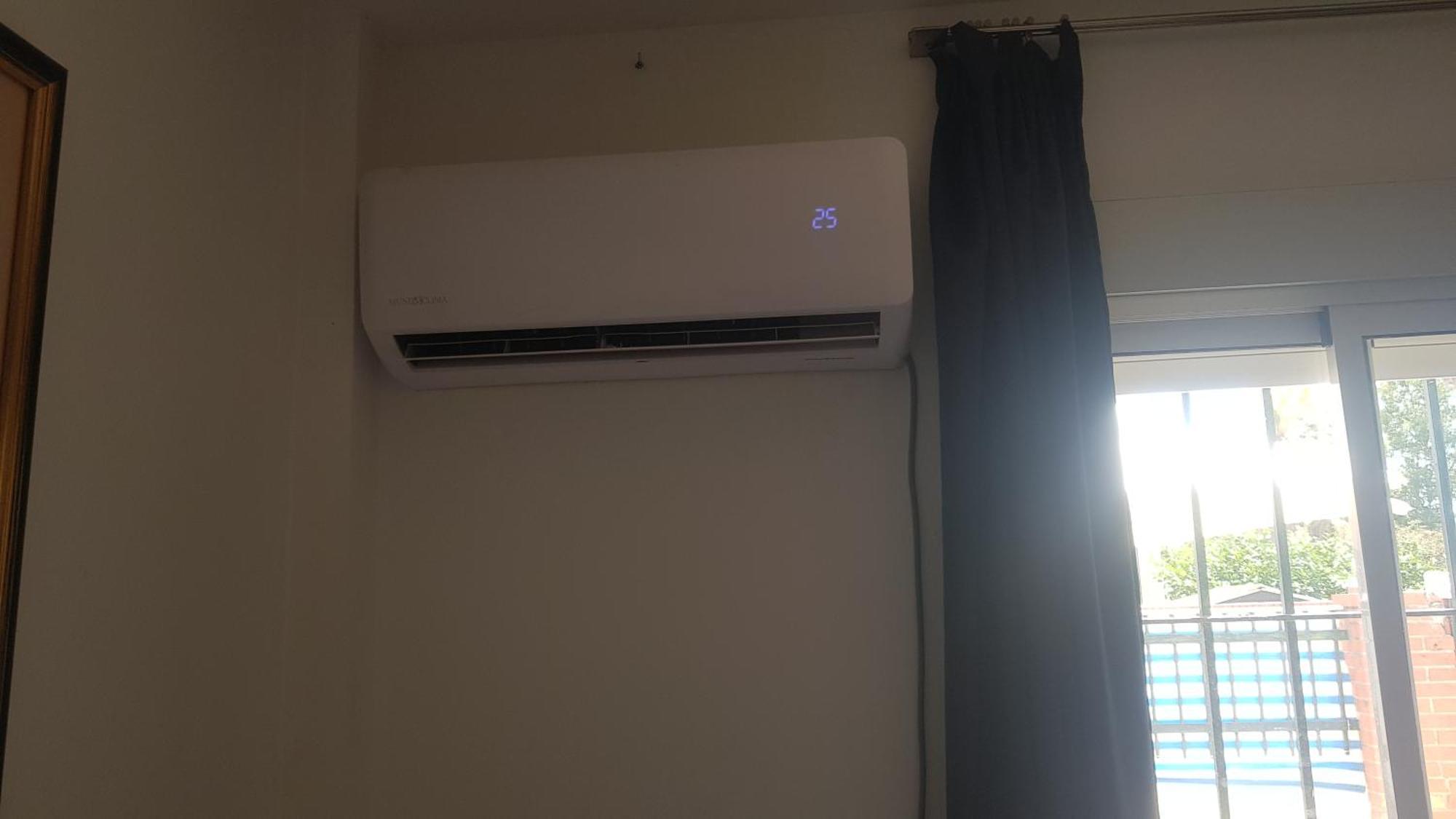 Little Peaceful Retreat Room With Bath, Heating, Terrace, Free Wifi Fridge Easy Parking 마르베야 외부 사진